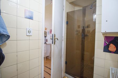 Apartamento para alugar com 65m², 2 quartos e 1 vaga Apartamento para alugar com 65m², 2 quartos e 1 vagaBanheiro Suite
