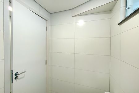 Apartamento à venda com 80m², 2 quartos e 1 vaga Apartamento à venda com 80m², 2 quartos e 1 vagaBanheiro