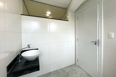 Apartamento à venda com 80m², 2 quartos e 1 vaga Apartamento à venda com 80m², 2 quartos e 1 vagaBanheiro da Suíte 1