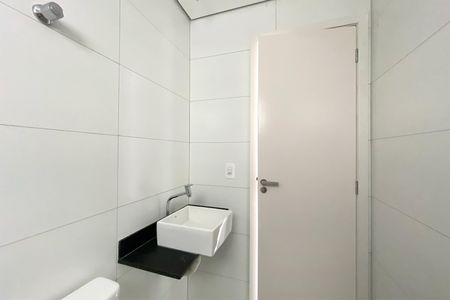 Apartamento à venda com 55m², 2 quartos e 2 vagas Apartamento à venda com 55m², 2 quartos e 2 vagasBanheiro
