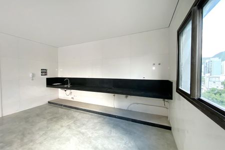 Apartamento à venda com 171m², 3 quartos e 3 vagas Apartamento à venda com 171m², 3 quartos e 3 vagasCozinha