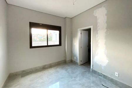 Apartamento à venda com 171m², 3 quartos e 3 vagas Apartamento à venda com 171m², 3 quartos e 3 vagasSuíte 2