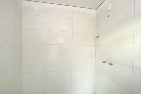 Apartamento à venda com 171m², 3 quartos e 3 vagas Apartamento à venda com 171m², 3 quartos e 3 vagasBanheiro da Suíte 1