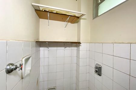 Apartamento à venda com 70m², 2 quartos e 1 vaga Apartamento à venda com 70m², 2 quartos e 1 vagaBanheiro de serviço