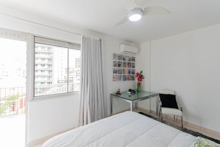 Apartamento à venda com 99m², 2 quartos e 2 vagasSuíte
