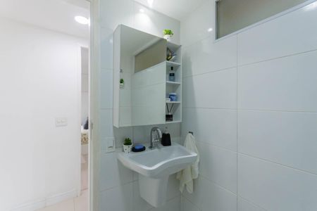Apartamento à venda com 99m², 2 quartos e 2 vagasBanheiro