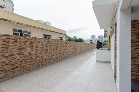 Apartamento à venda com 99m², 2 quartos e 2 vagasÁrea comum