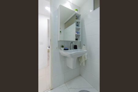 Apartamento à venda com 99m², 2 quartos e 2 vagasBanheiro