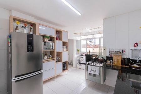 Apartamento à venda com 99m², 2 quartos e 2 vagasCozinha