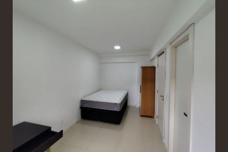 Quarto 1 de apartamento para alugar com 2 quartos, 63m² em Glória, Porto Alegre
