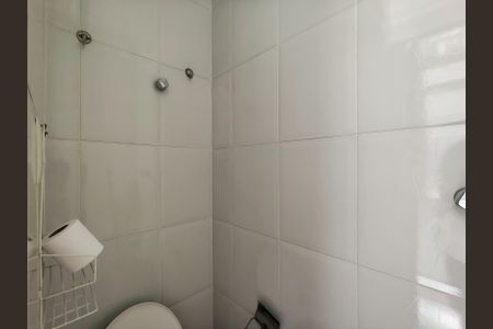 Apartamento à venda com 94m², 3 quartos e sem vaga Apartamento à venda com 94m², 3 quartos e sem vagaBanheiro de serviço