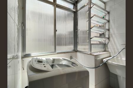 Apartamento à venda com 94m², 3 quartos e sem vaga Apartamento à venda com 94m², 3 quartos e sem vagaÁrea de Serviço