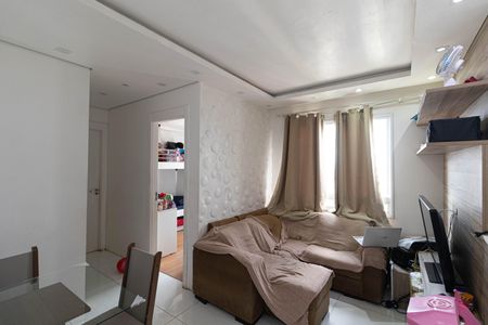 Sala/Cozinha/Área de Serviço  de apartamento para alugar com 2 quartos, 48m² em Vila Carmosina, São Paulo