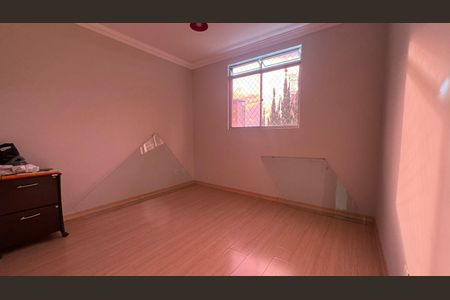 Apartamento à venda com 4 quartos, 150m² em Fernão Dias, Belo Horizonte