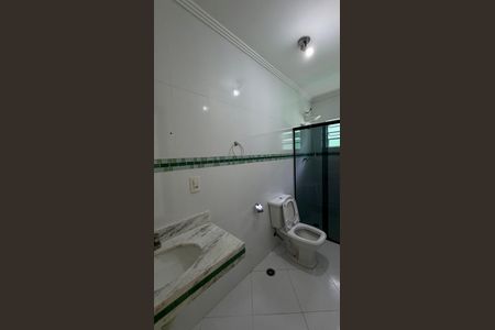 Casa à venda com 250m², 3 quartos e 2 vagasBanheiro - quarto 1