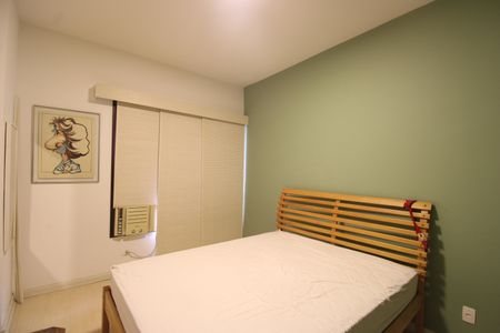 Apartamento para alugar com 343m², 3 quartos e 2 vagasQuarto