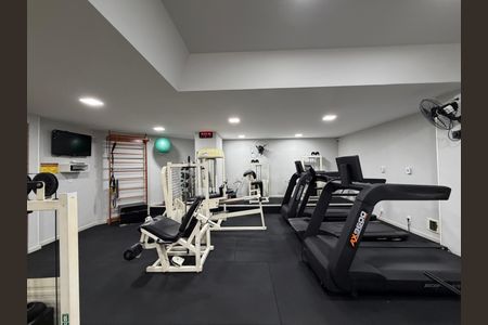 Apartamento para alugar com 343m², 3 quartos e 2 vagas Apartamento para alugar com 343m², 3 quartos e 2 vagasÁrea comum - Academia