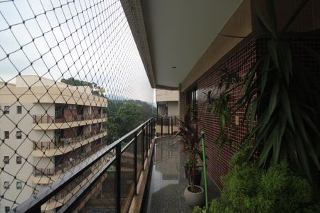 Apartamento para alugar com 343m², 3 quartos e 2 vagasSala - Varanda