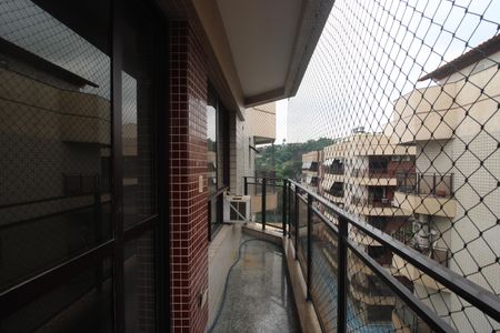 Apartamento para alugar com 343m², 3 quartos e 2 vagasSuíte 2 - Varanda