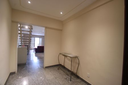 Apartamento para alugar com 343m², 3 quartos e 2 vagasSala - Hall