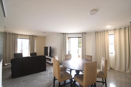 Apartamento para alugar com 343m², 3 quartos e 2 vagasTerraço - Sala