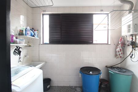 Apartamento para alugar com 343m², 3 quartos e 2 vagasÁrea de serviço