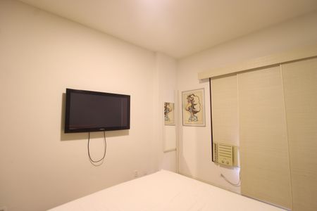 Apartamento para alugar com 343m², 3 quartos e 2 vagasQuarto