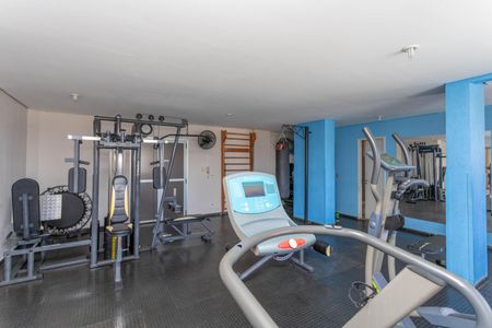 Apartamento à venda com 70m², 3 quartos e 2 vagas Apartamento à venda com 70m², 3 quartos e 2 vagasÁrea comum - Academia