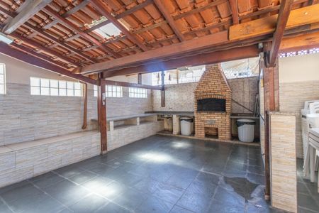 Apartamento à venda com 70m², 3 quartos e 2 vagas Apartamento à venda com 70m², 3 quartos e 2 vagasÁrea comum - Churrasqueira