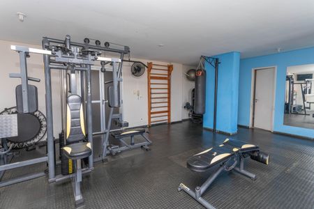 Apartamento à venda com 70m², 3 quartos e 2 vagas Apartamento à venda com 70m², 3 quartos e 2 vagasÁrea comum - Academia