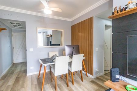 Apartamento à venda com 70m², 3 quartos e 2 vagas Apartamento à venda com 70m², 3 quartos e 2 vagasSala