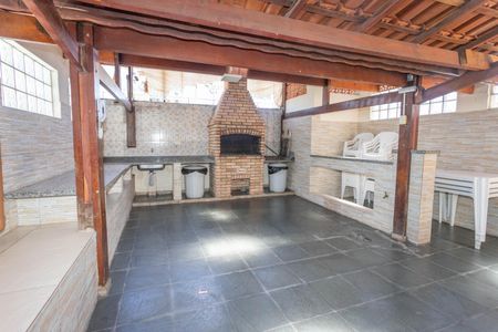 Apartamento à venda com 70m², 3 quartos e 2 vagas Apartamento à venda com 70m², 3 quartos e 2 vagasÁrea comum - Churrasqueira