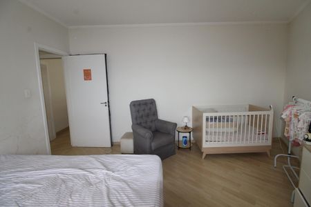 Casa de condomínio para alugar com 405m², 4 quartos e 4 vagasQuarto 