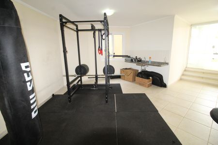 Casa de condomínio para alugar com 405m², 4 quartos e 4 vagasAcademia