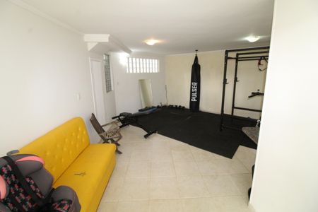 Casa de condomínio para alugar com 405m², 4 quartos e 4 vagasAcademia