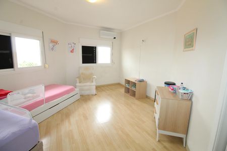 Casa de condomínio para alugar com 405m², 4 quartos e 4 vagasSuíte 3