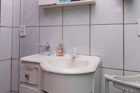 Casa à venda com 120m², 3 quartos e 5 vagas Casa à venda com 120m², 3 quartos e 5 vagasBanheiro 1