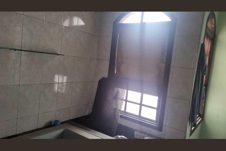 Casa para alugar com 3 quartos, 248m² em Vila Yolanda, Osasco