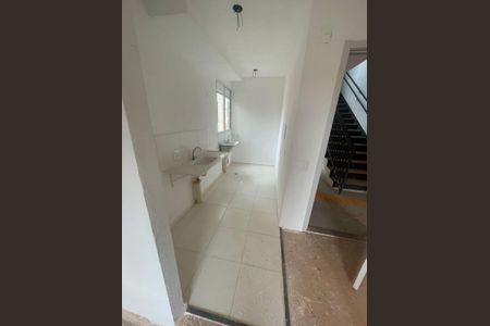 Cozinha de apartamento à venda com 2 quartos, 57m² em Jardim Monte Alegre, São Paulo