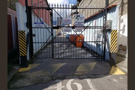 Casa de condomínio à venda com 118m², 2 quartos e 6 vagasFachada