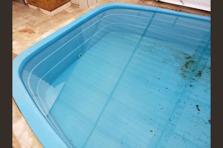 Casa de condomínio à venda com 118m², 2 quartos e 6 vagasÁrea externa