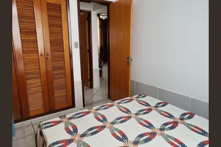 Quarto de casa de condomínio à venda com 2 quartos, 118m² em Taquara, Rio de Janeiro