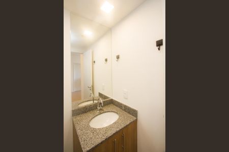 Apartamento à venda com 47m², 2 quartos e sem vaga Apartamento à venda com 47m², 2 quartos e sem vagaBanheiro social