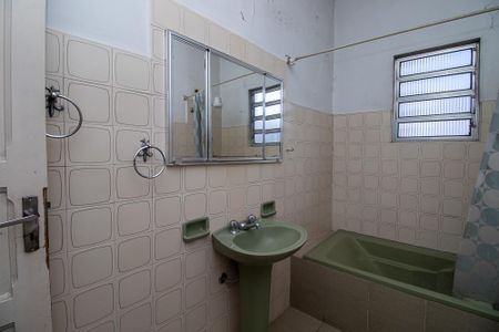 Casa para alugar com 117m², 3 quartos e 1 vagaBanheiro