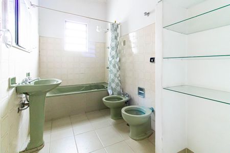 Casa à venda com 125m², 3 quartos e 1 vagaBanheiro social