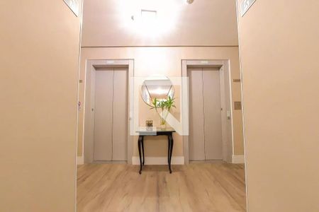 Apartamento à venda com 65m², 2 quartos e 1 vagaHall de entrada