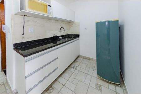Cozinha de kitnet/studio para alugar com 1 quarto, 30m² em João Pinheiro, Belo Horizonte