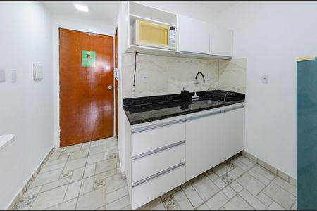 Cozinha de kitnet/studio para alugar com 1 quarto, 30m² em João Pinheiro, Belo Horizonte