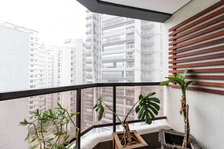 Apartamento à venda com 164m², 3 quartos e 3 vagasVaranda 2