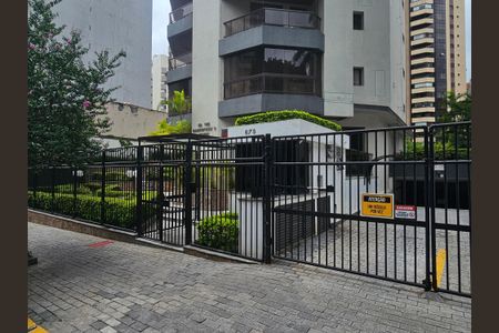 Apartamento à venda com 164m², 3 quartos e 3 vagasFachada